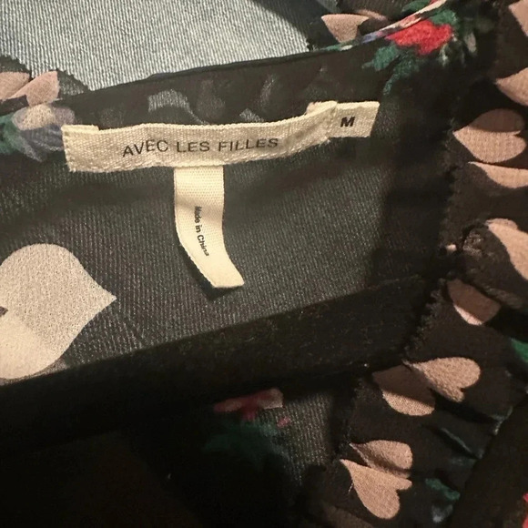 avec les filles floral heart blouse size medium - Picture 5 of 6